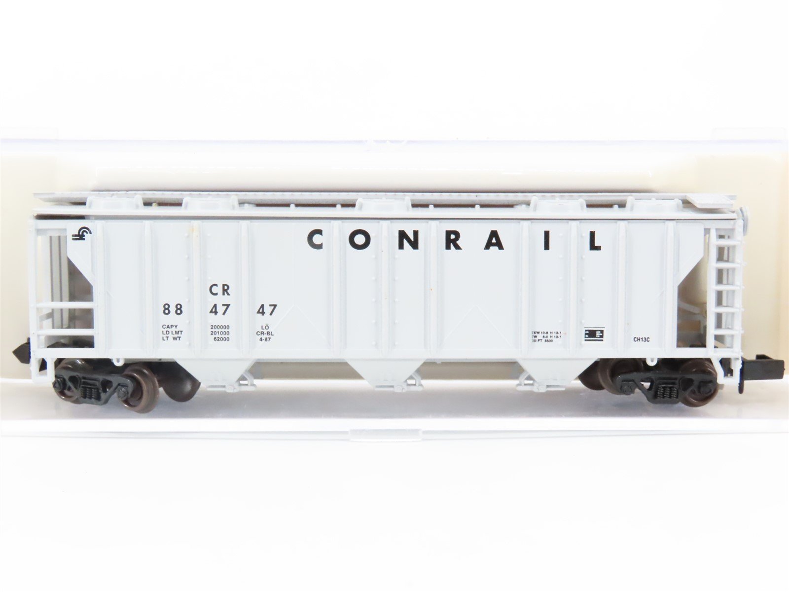 N Scale Atlas CR Conrail 3-Bay Covered Hopper #884747