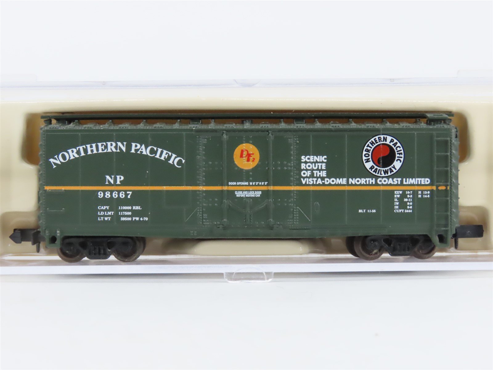 N Scale Atlas 33321 NP Northern Pacific 40' Plug Door Box Car #98667