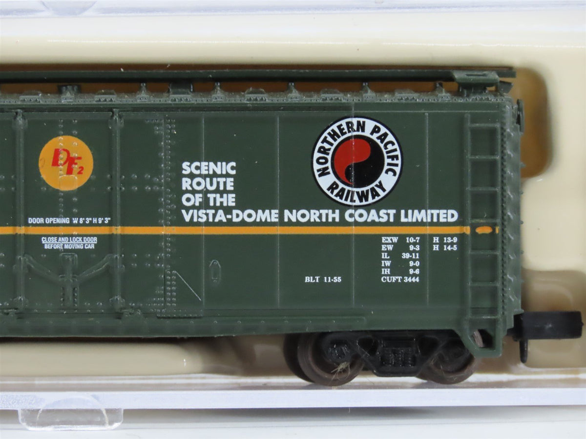 N Scale Atlas 33321 NP Northern Pacific 40&#39; Plug Door Box Car #98667
