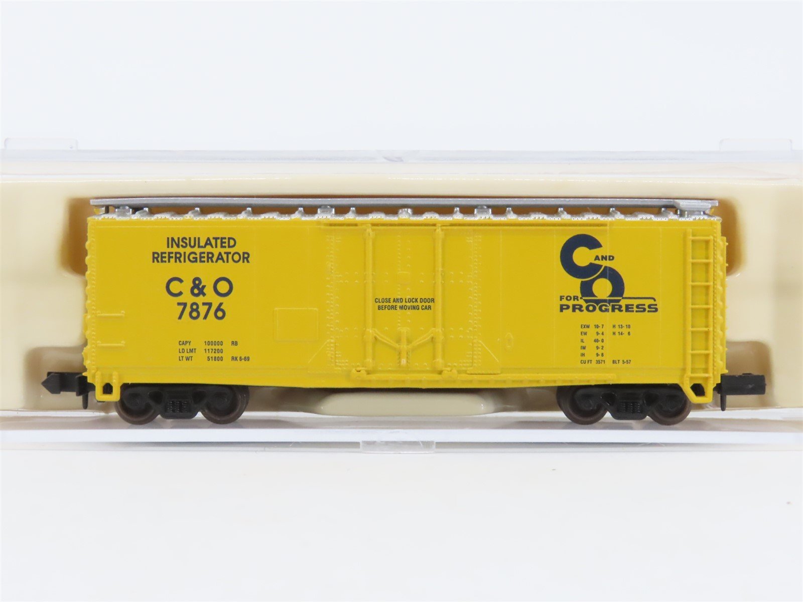 N Scale Atlas 33061 C&O Chesapeake & Ohio "Progress" 40' Plug Door Box Car #7876