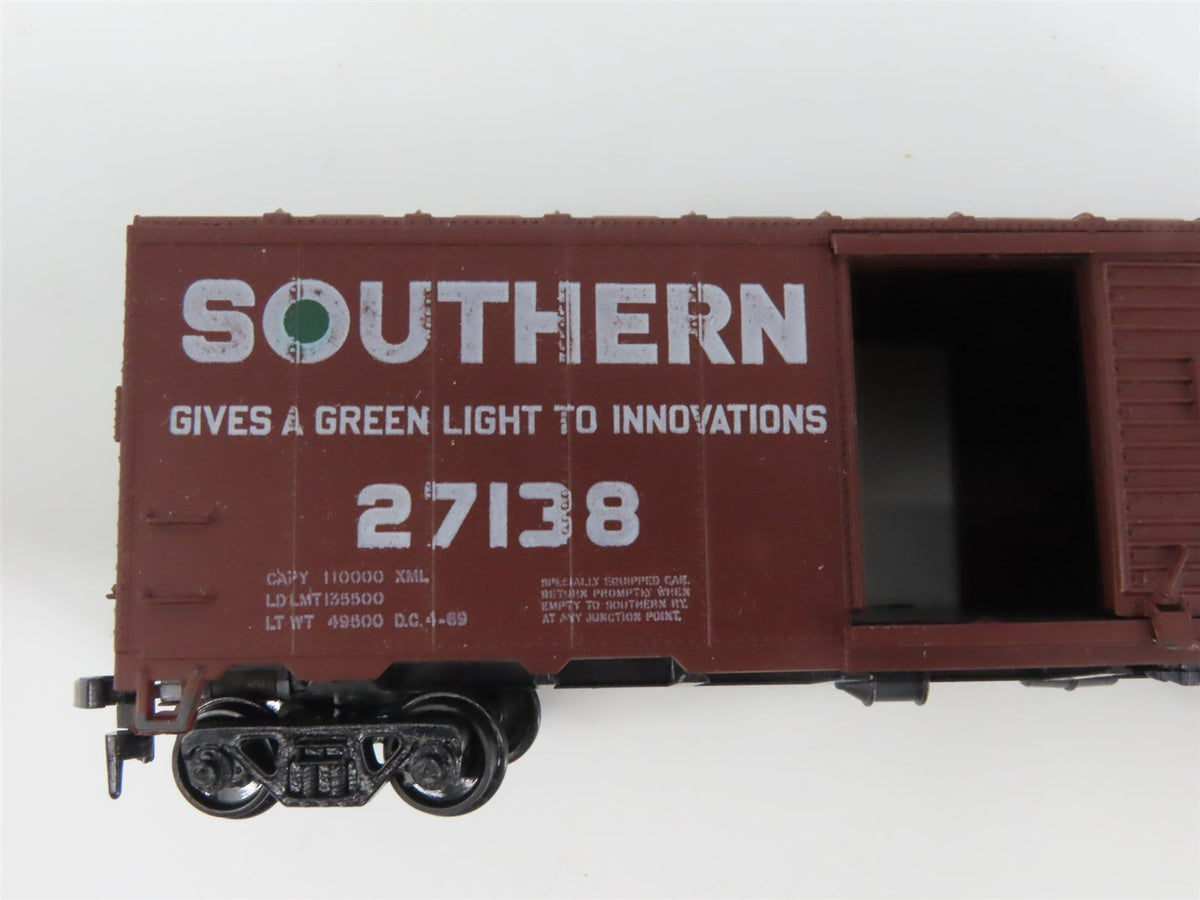 LOT of 10 HO Scale SOU Southern &amp; SP Southern Pacific Box Cars &amp; Caboose