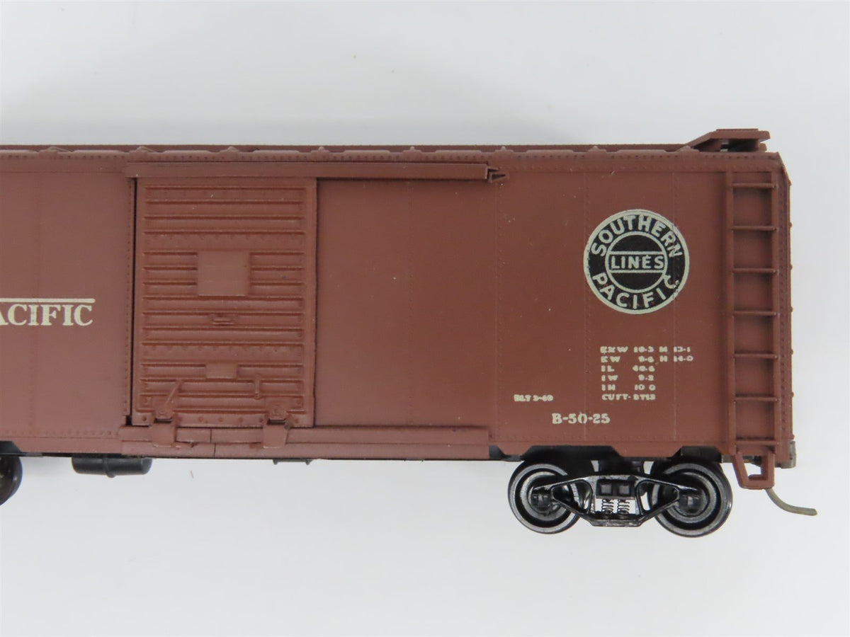 LOT of 10 HO Scale SOU Southern &amp; SP Southern Pacific Box Cars &amp; Caboose