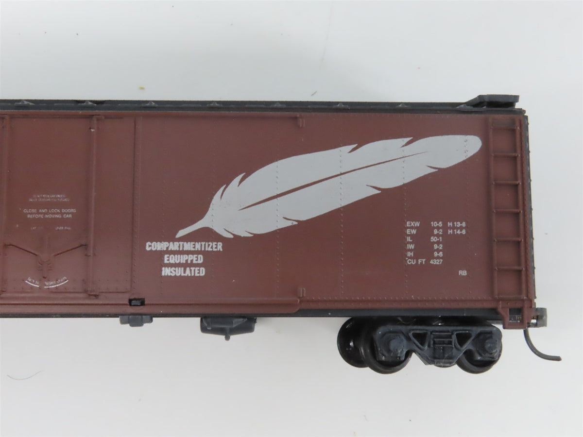 LOT of 7 HO Scale WP Western Pacific &quot;Feather&quot; Box Cars
