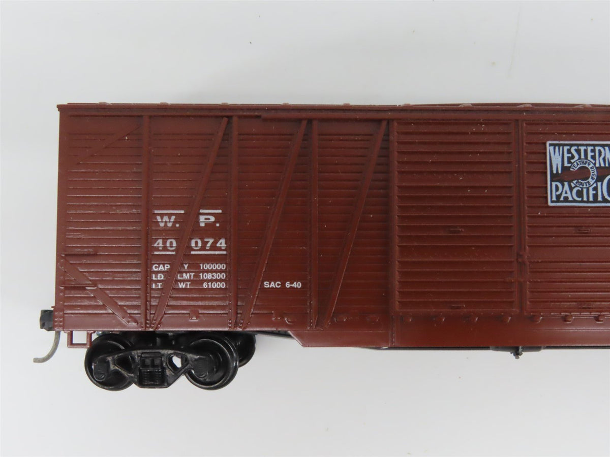 LOT of 7 HO Scale WP Western Pacific &quot;Feather&quot; Box Cars