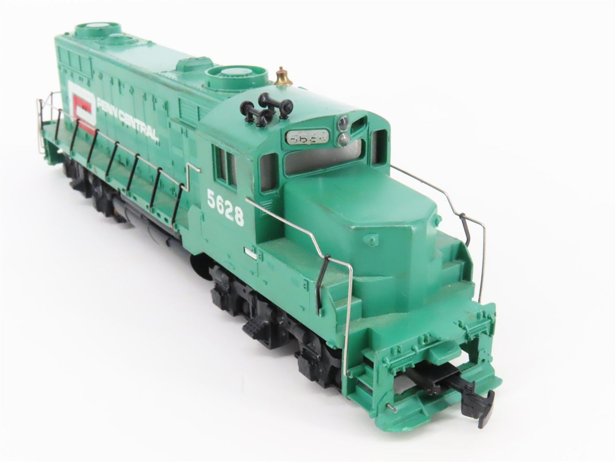 HO Scale TYCO/Mantua PC Penn Central EMD GP20 Diesel Locomotive #5628