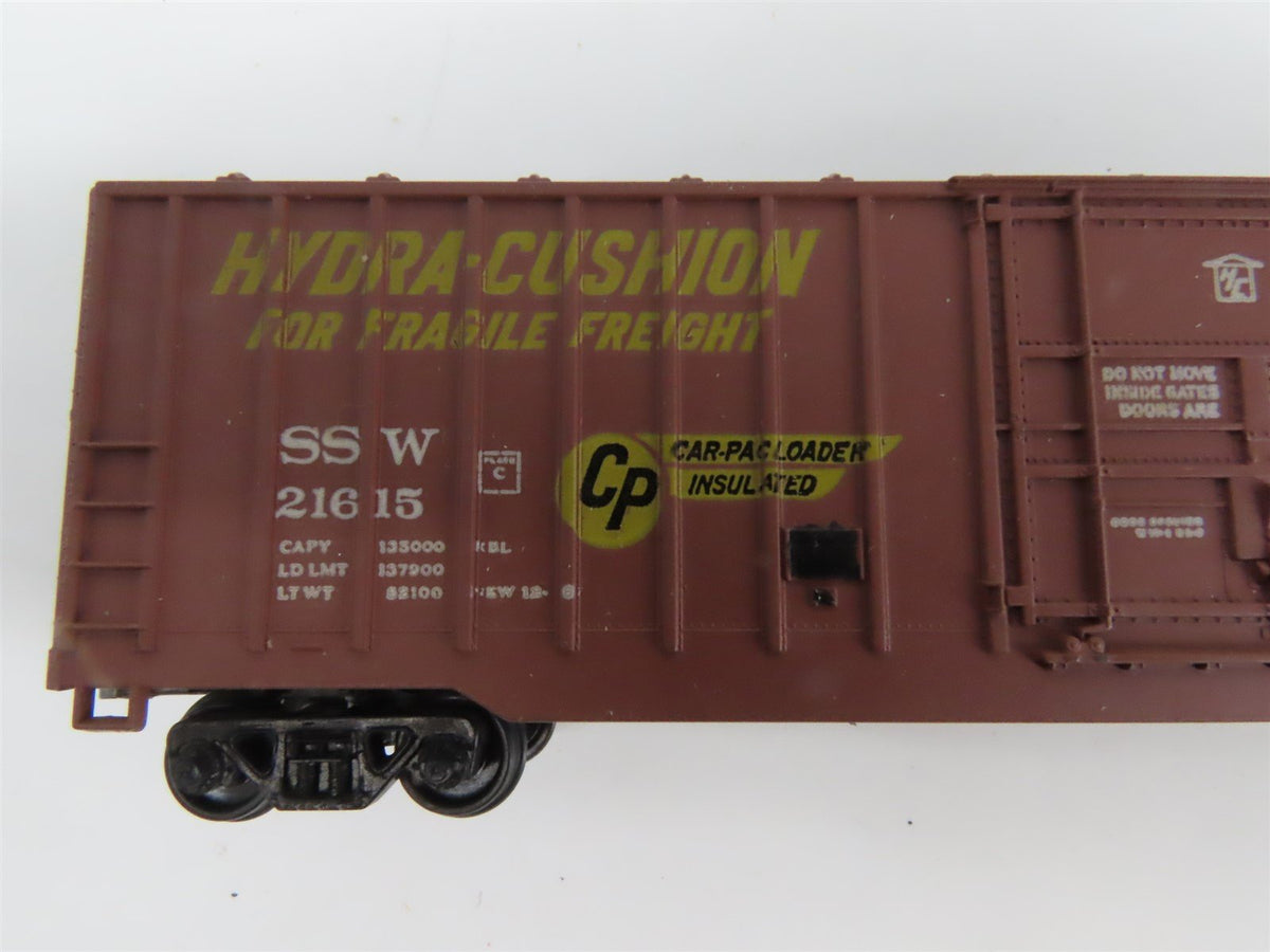 LOT of 8 HO Scale SSW Cotton Belt, SP Southern Pacific, Southern Box Cars