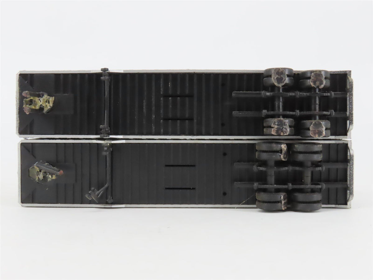 LOT of 3 HO Scale Unlettered &amp; SP Southern Pacific Flat Cars w/ 2 ATSF Trailers