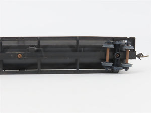 LOT of 2 HO Scale CB&Q Burlington Route 62' Tank Cars #130047