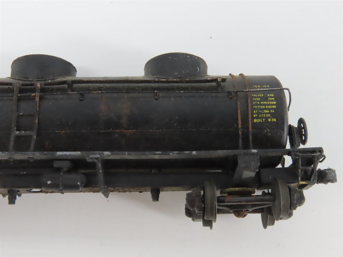 LOT of 11 HO Scale UTLX, DOWX, GATX &amp; HOKX Tank Cars