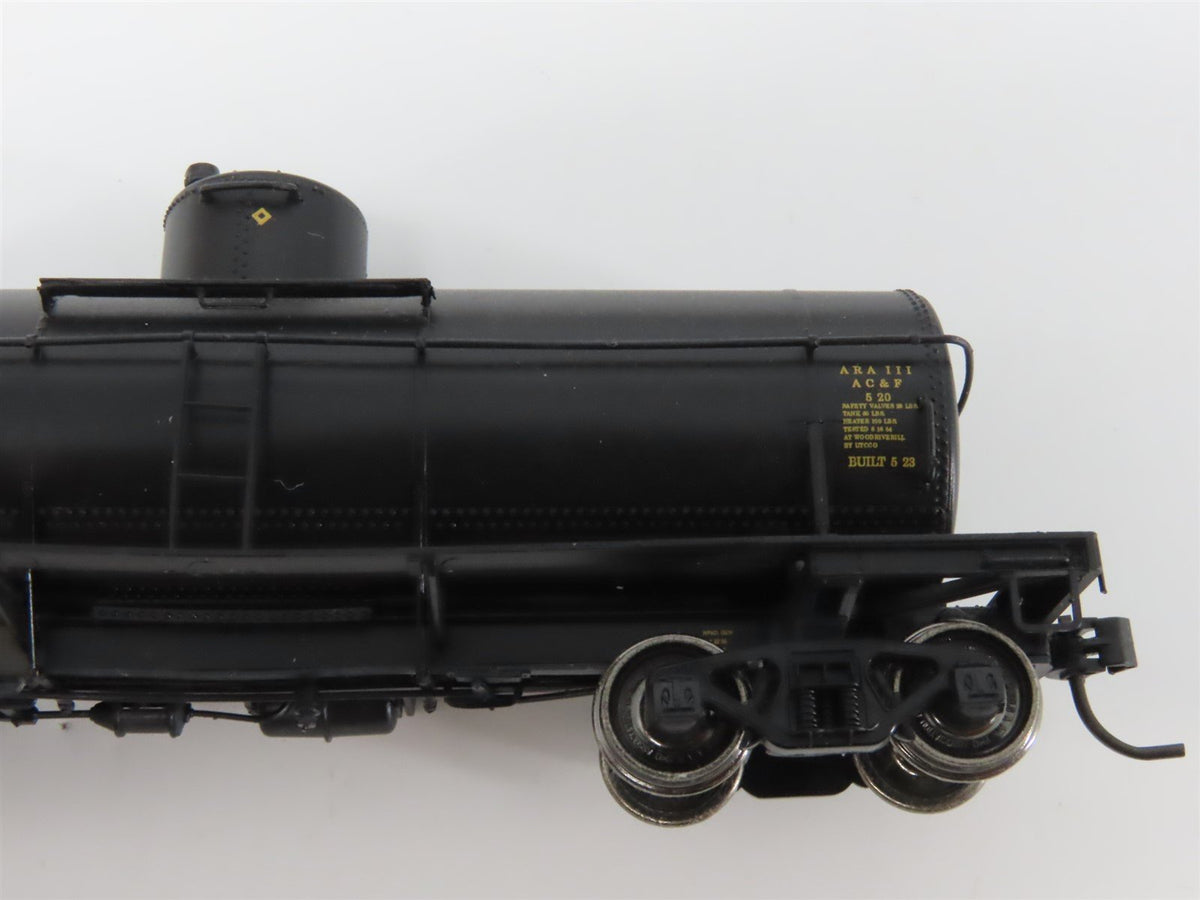 LOT of 11 HO Scale UTLX, DOWX, GATX &amp; HOKX Tank Cars