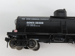 LOT of 11 HO Scale UTLX, DOWX, GATX & HOKX Tank Cars