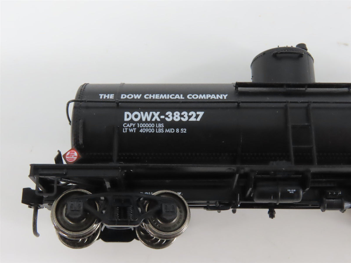LOT of 11 HO Scale UTLX, DOWX, GATX &amp; HOKX Tank Cars