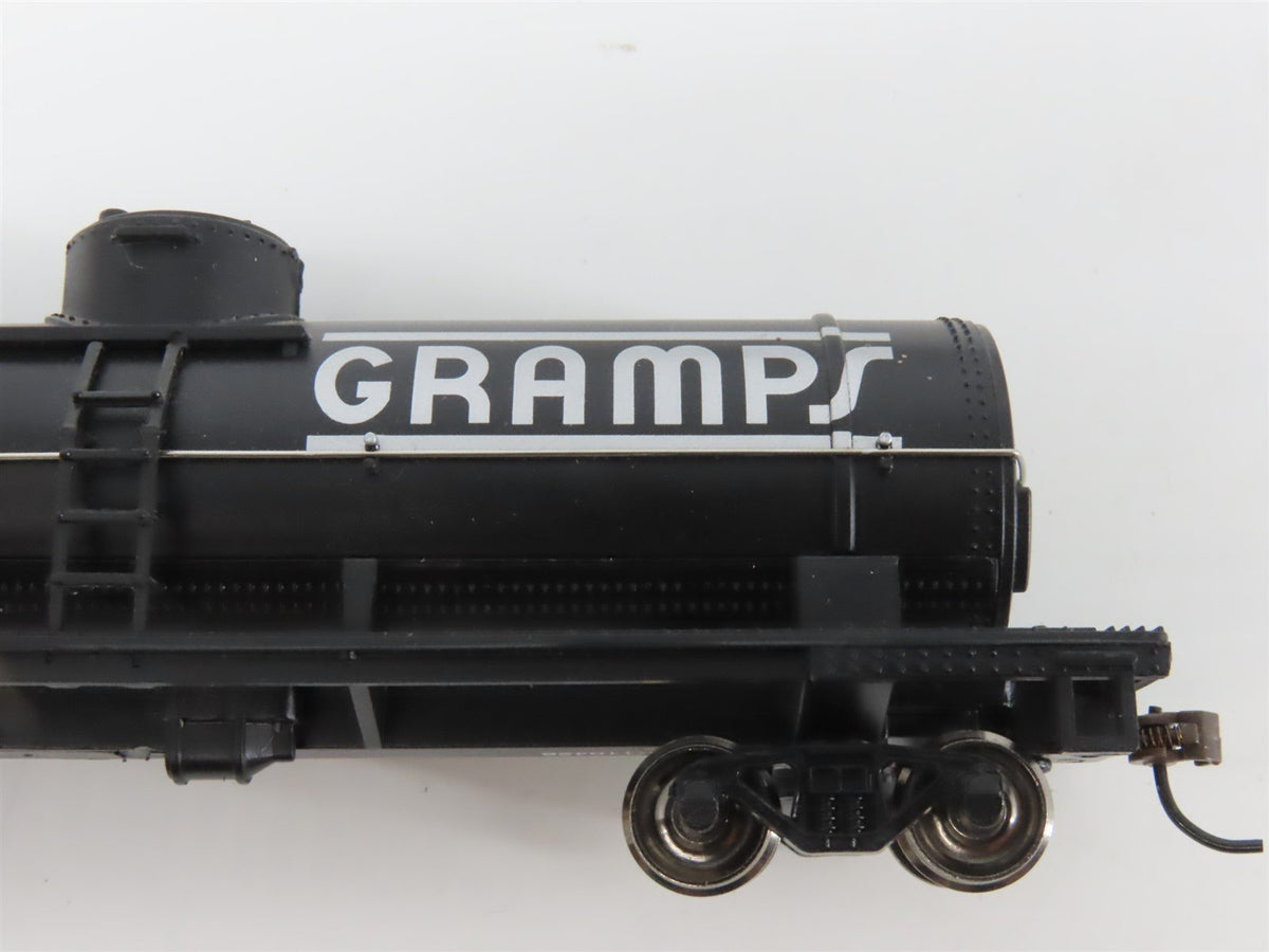 LOT of 11 HO Scale UTLX, DOWX, GATX &amp; HOKX Tank Cars