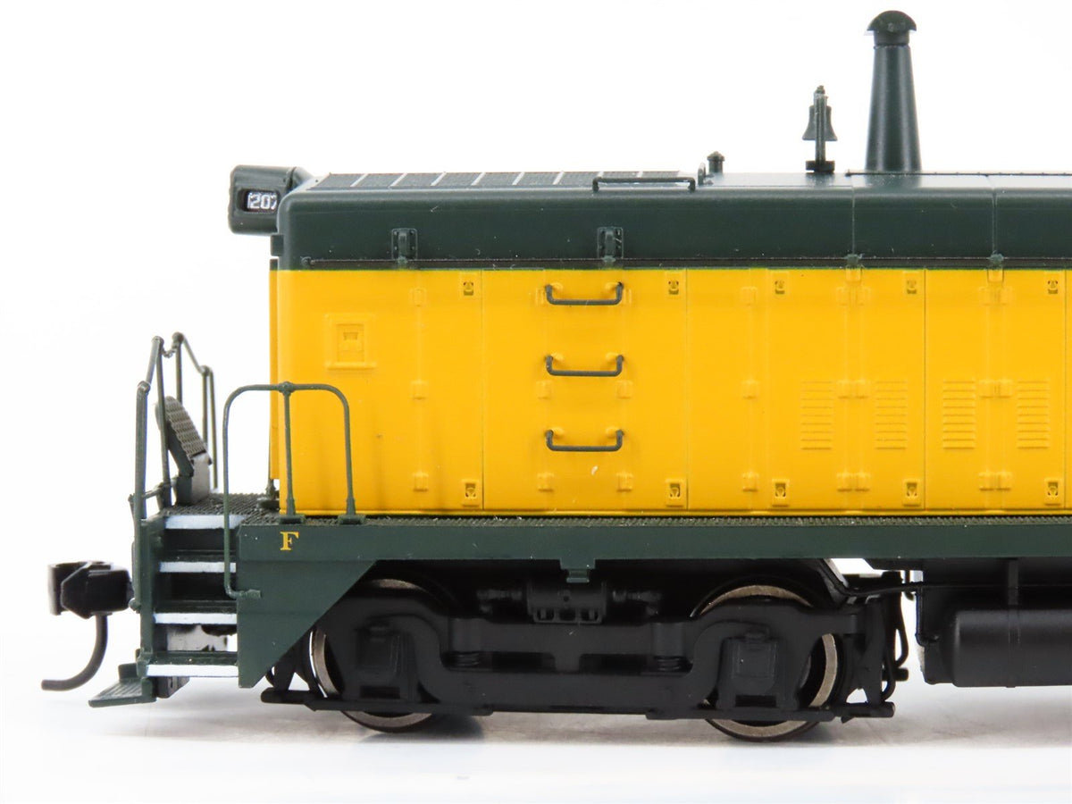 HO Scale Proto 2000 920-48408 CNW Railway SW9/1200 Diesel Locomotive #1207