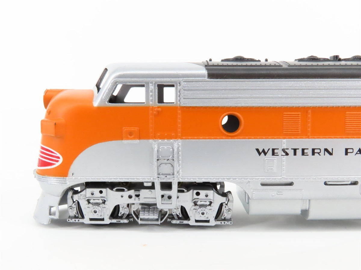 HO Scale Athearn 3049 WP Western Pacific F7A Diesel #805A UNPOWERED