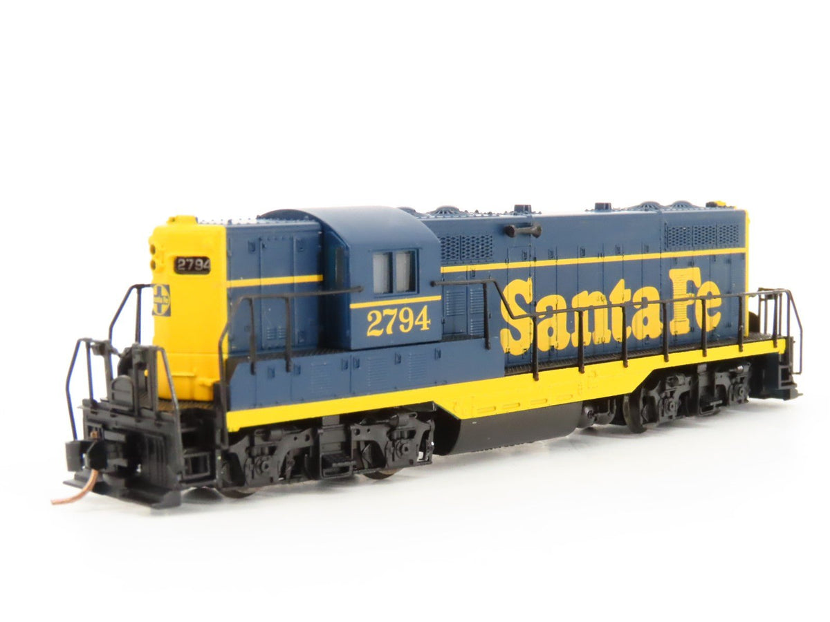 N Scale Atlas 48222 ATSF Santa Fe GP9 Diesel Locomotive #2794