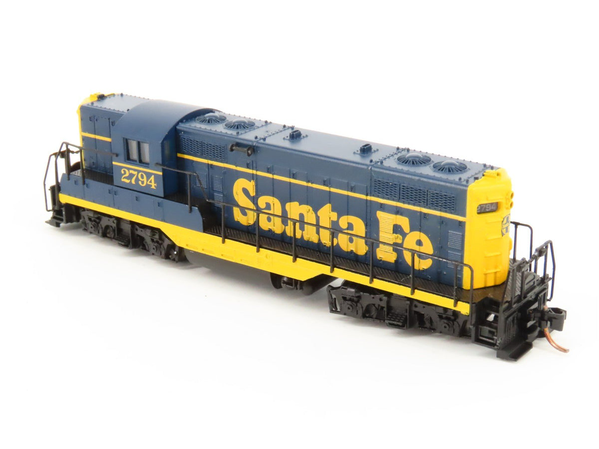 N Scale Atlas 48222 ATSF Santa Fe GP9 Diesel Locomotive #2794