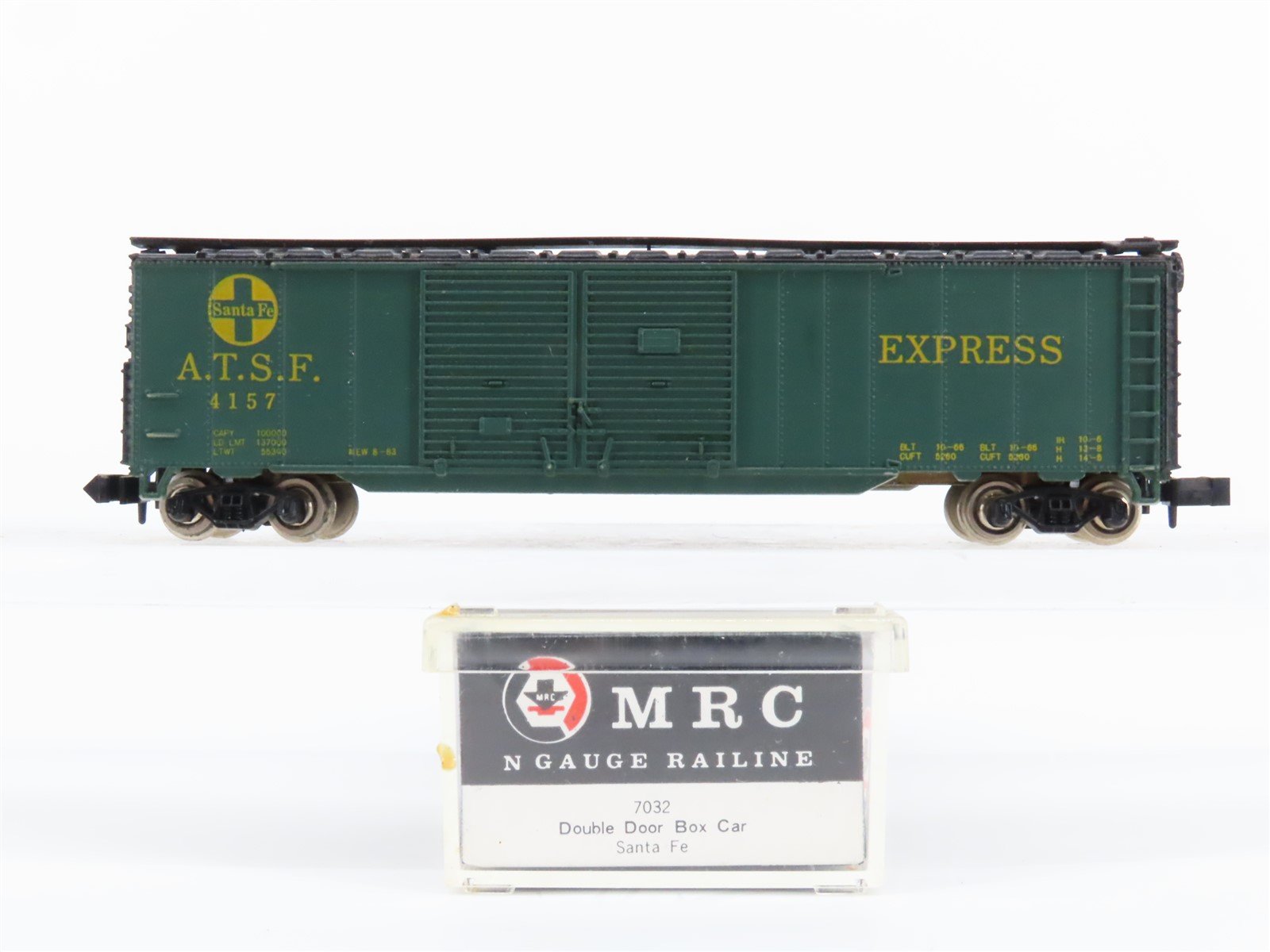 N Scale MRC 7032 ATSF Santa Fe Express Double Door Box Car #4157