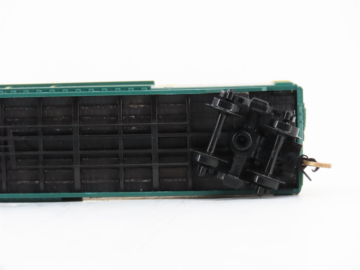 N Scale Micro-Trains MTL 32370 RBBX Burlington Route 50&#39; Box Car #79568