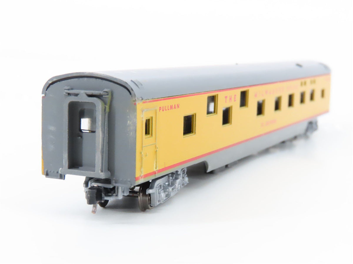 N Con-Cor 0001-04011Y MILW Milwaukee Road Pullman Passenger Car &quot;St. Joe River&quot;