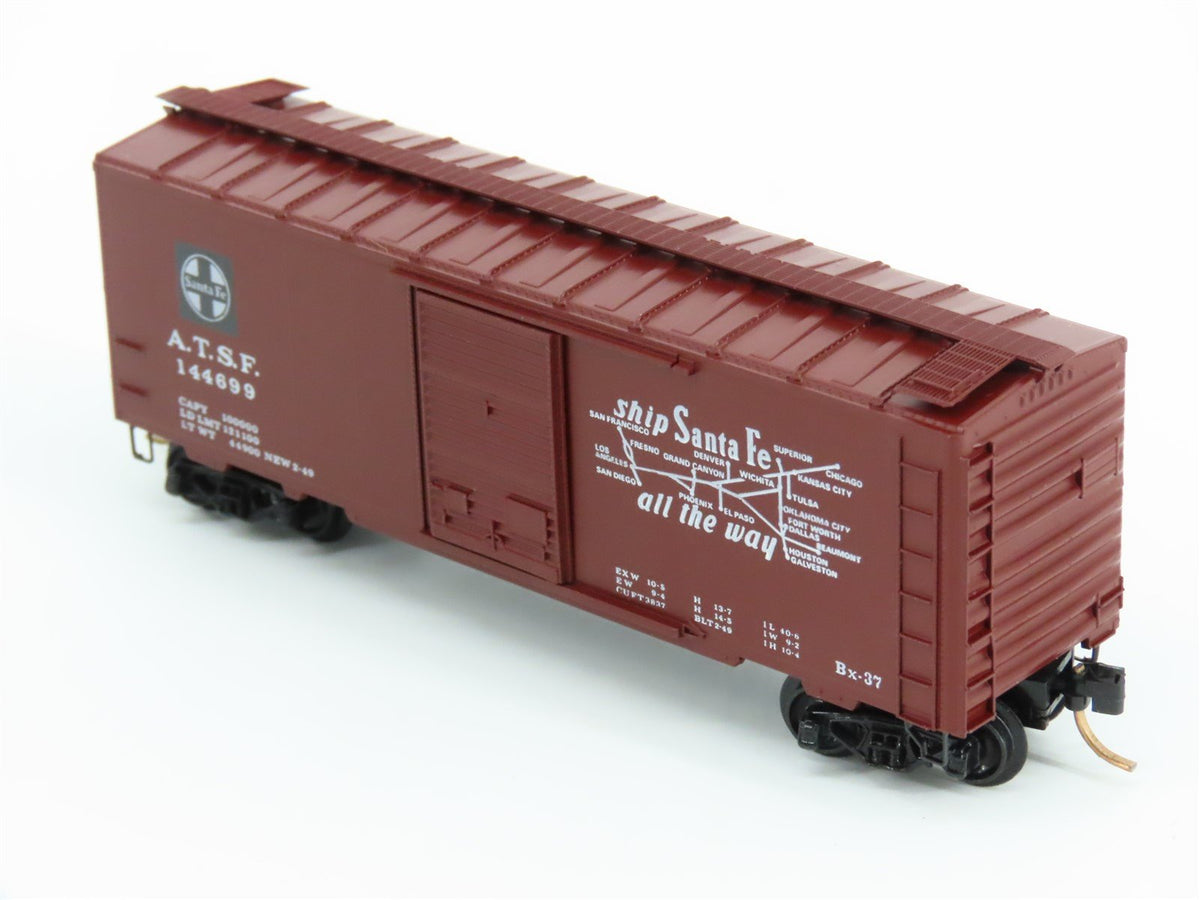 N Scale Kadee Micro-Trains MTL 20030 ATSF Santa Fe Chief 40&#39; Box Car #144699