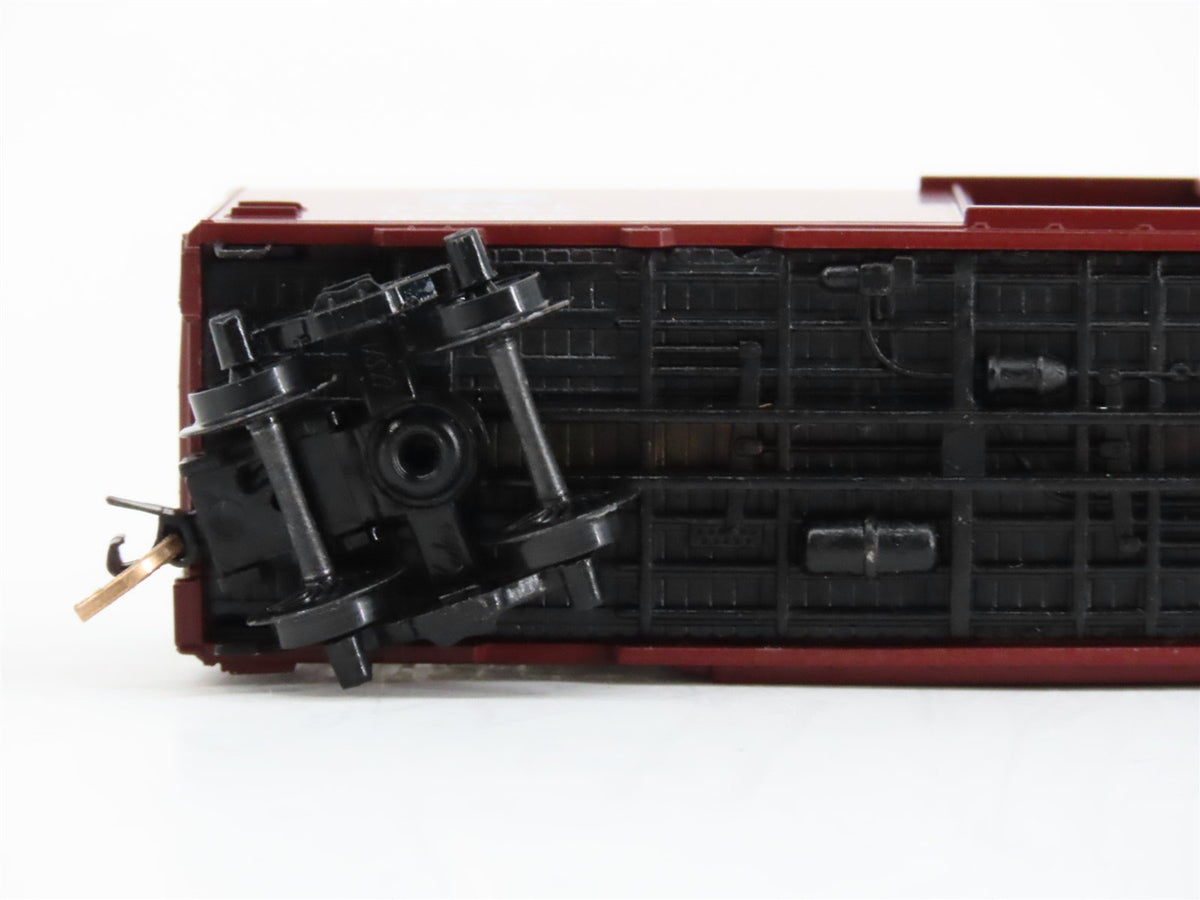 N Scale Kadee Micro-Trains MTL 20030 ATSF Santa Fe Chief 40&#39; Box Car #144699