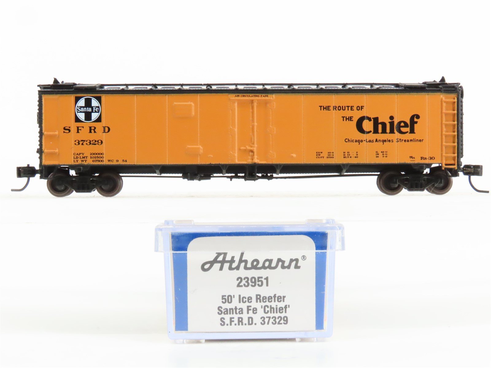 N Scale Athearn 23951 SFRD Santa Fe Chief 50' Ice Reefer #37329