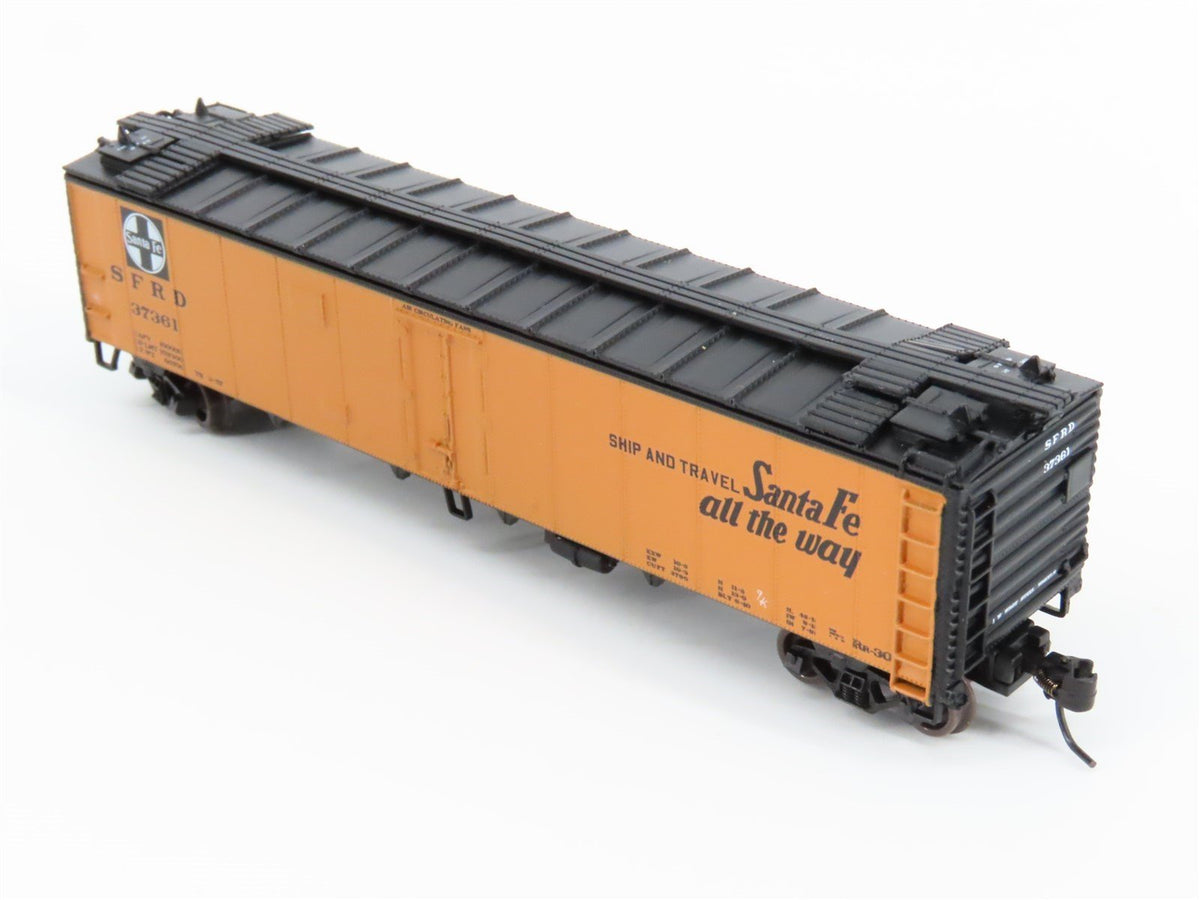 N Scale Athearn 23957 SFRD Santa Fe Grand Canyon 50&#39; Reefer #37361 w/ Graffiti