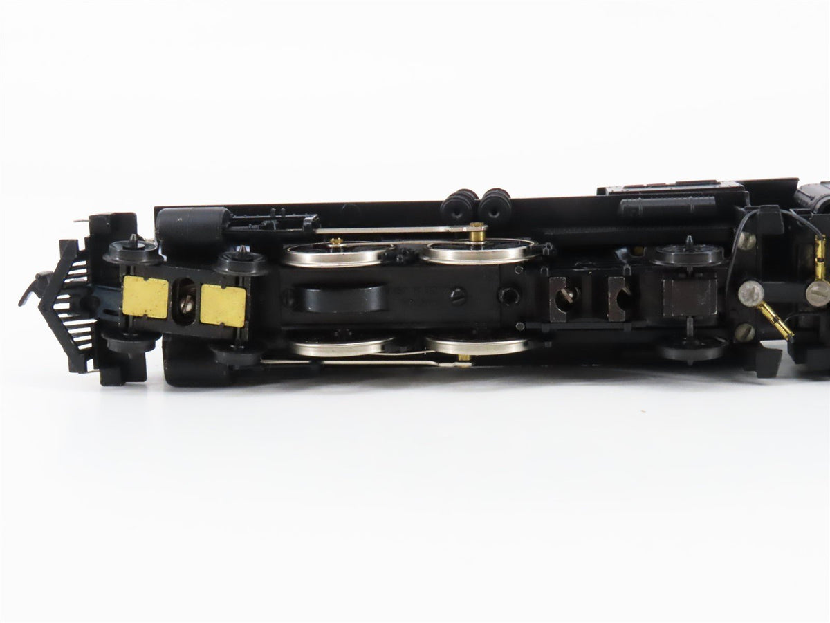 HO Scale Mantua PRR Pennsylvania 4-4-2 Steam Locomotive #7002
