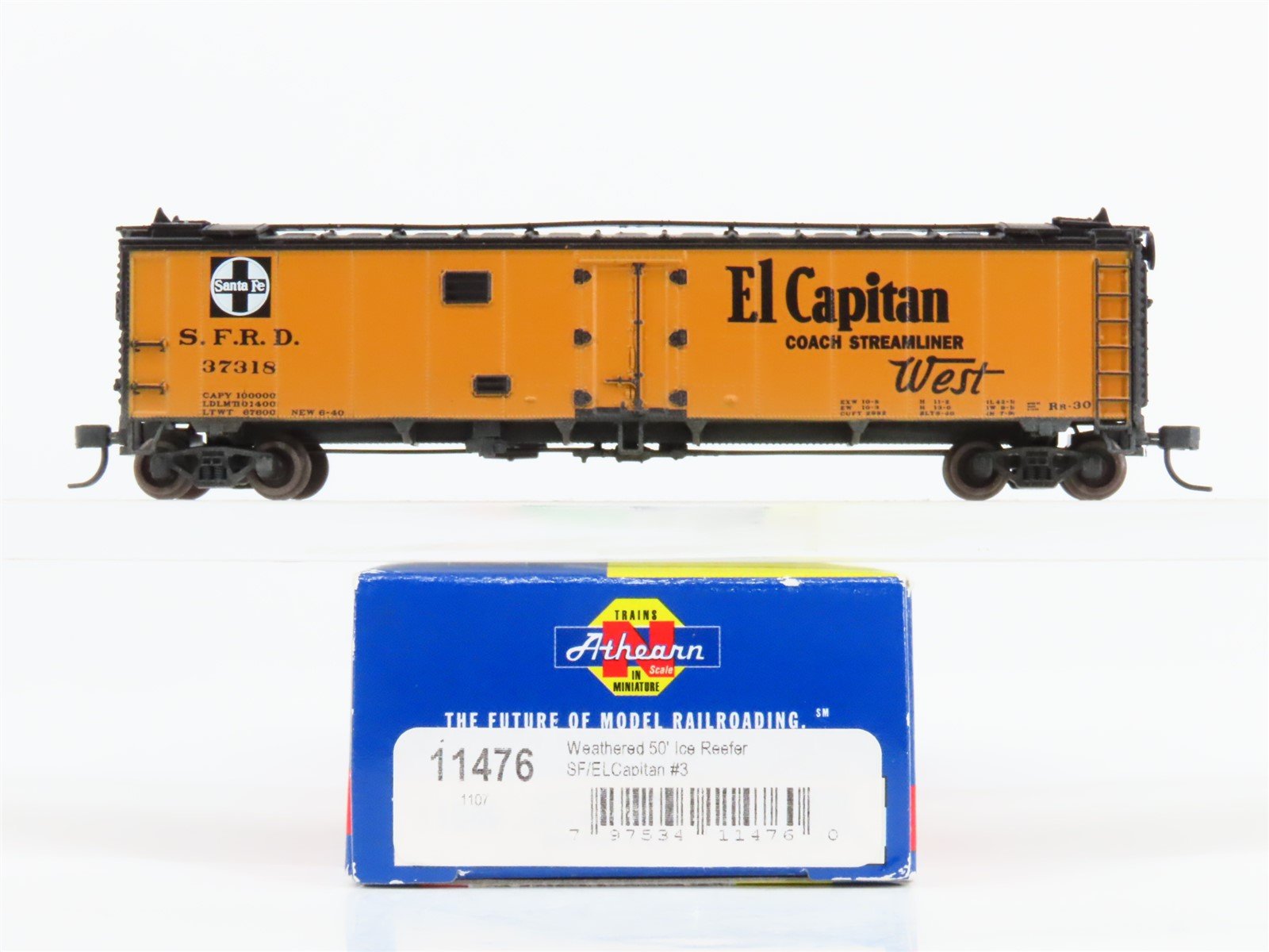 N Scale Athearn 11476 SFRD Santa Fe El Capitan 50' Reefer #37318 - Weathered