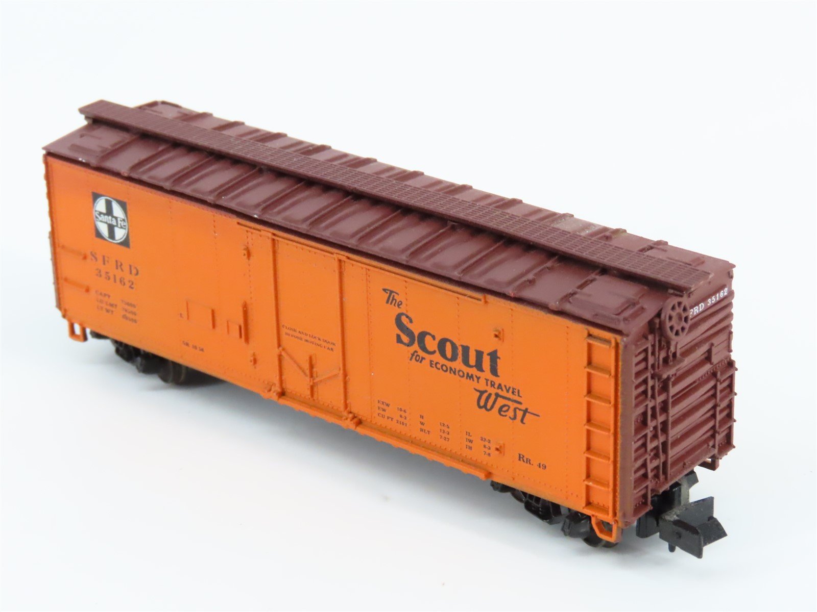 N Scale Con-Cor 001-008850 SFRD Santa Fe Scout 40' Reefer #35162
