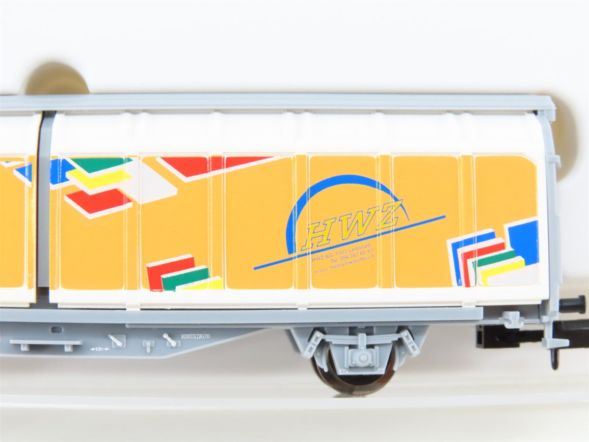 N Scale Trix 15166 SBB CFF FFS Swiss Federal Sliding Wall Boxcar 2-Pack