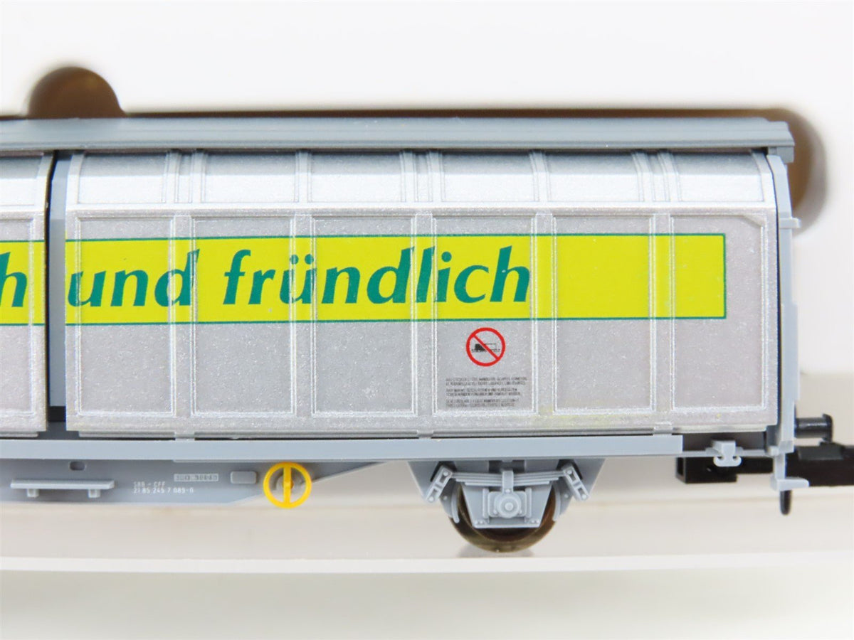 N Scale Trix 15606 SBB CFF FFS Swiss Federal Sliding Wall Boxcar 2-Pack