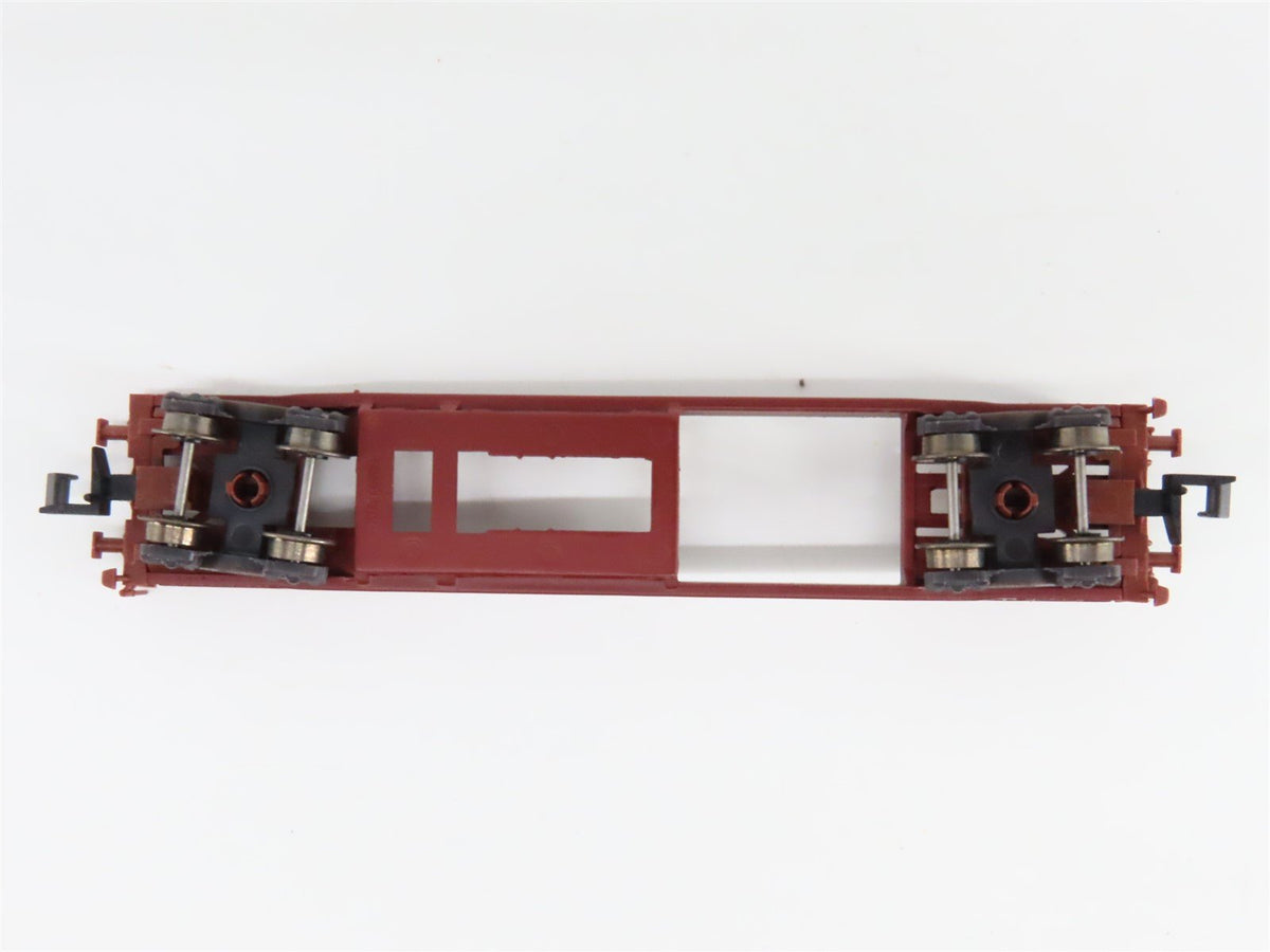 N Scale Trix 15043 DB Deutsche Bahn Flatcar 4-Pack w/Containers &amp; Trailers