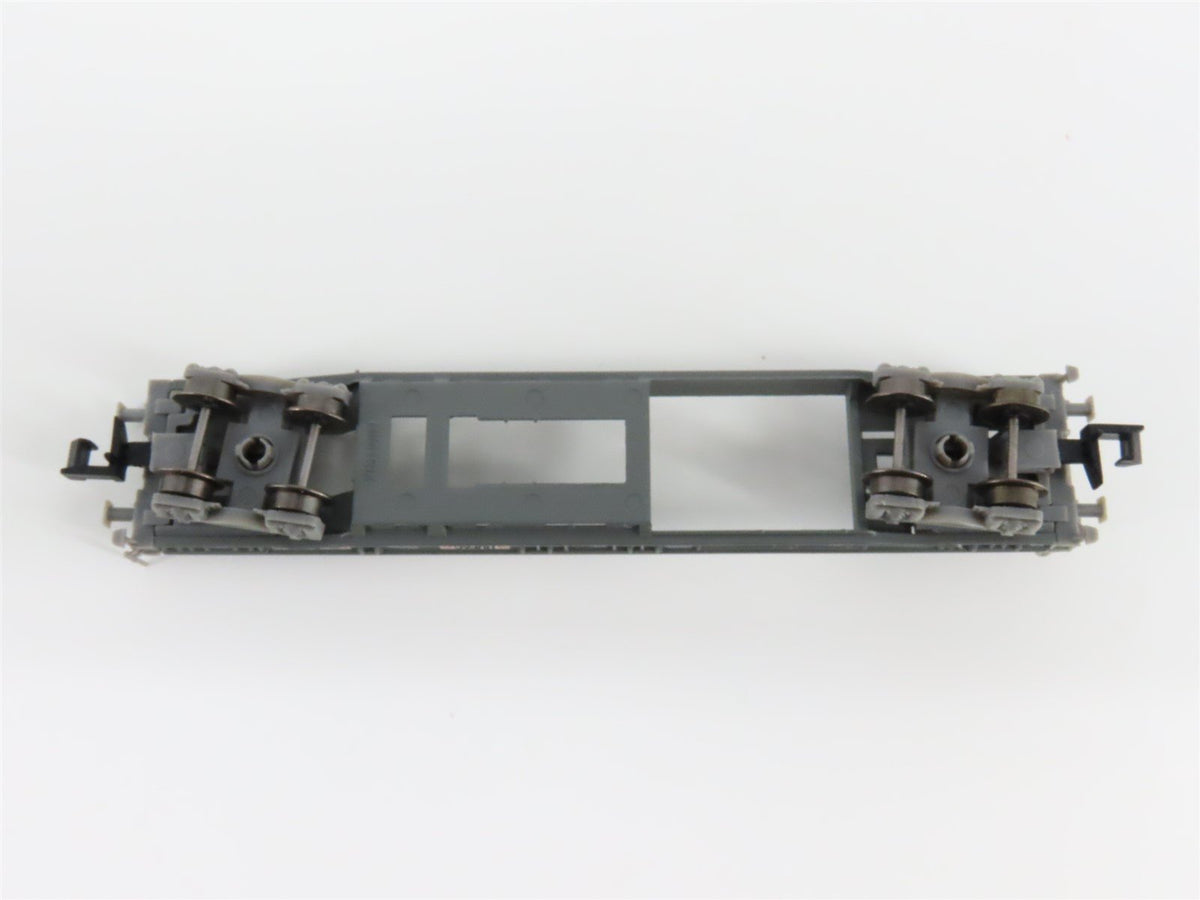 N Scale Trix 15045 SBB-CFF Railway Flatcar 3-Pack w/Containers &amp; Trailers