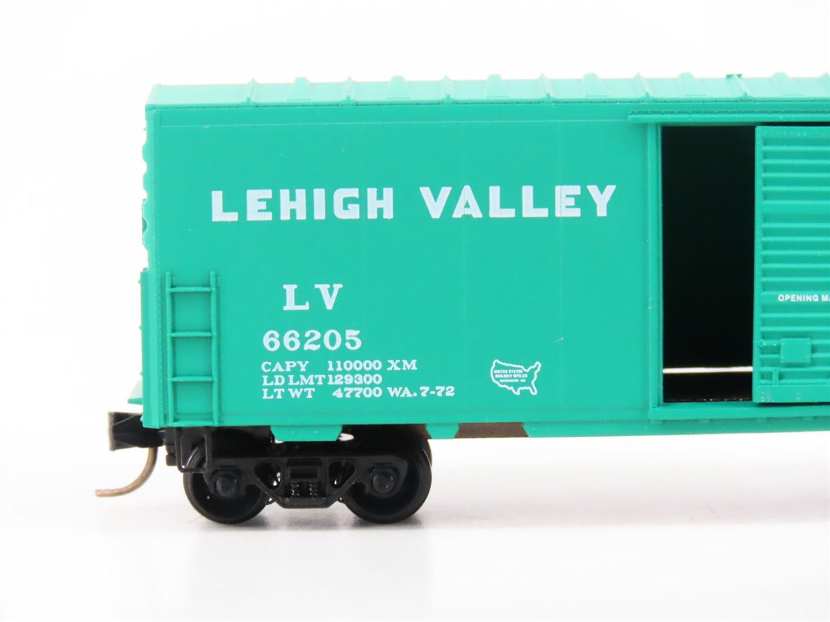 N Scale Micro-Trains MTL 24020 LV Lehigh Valley 40&#39; Standard Boxcar #66205