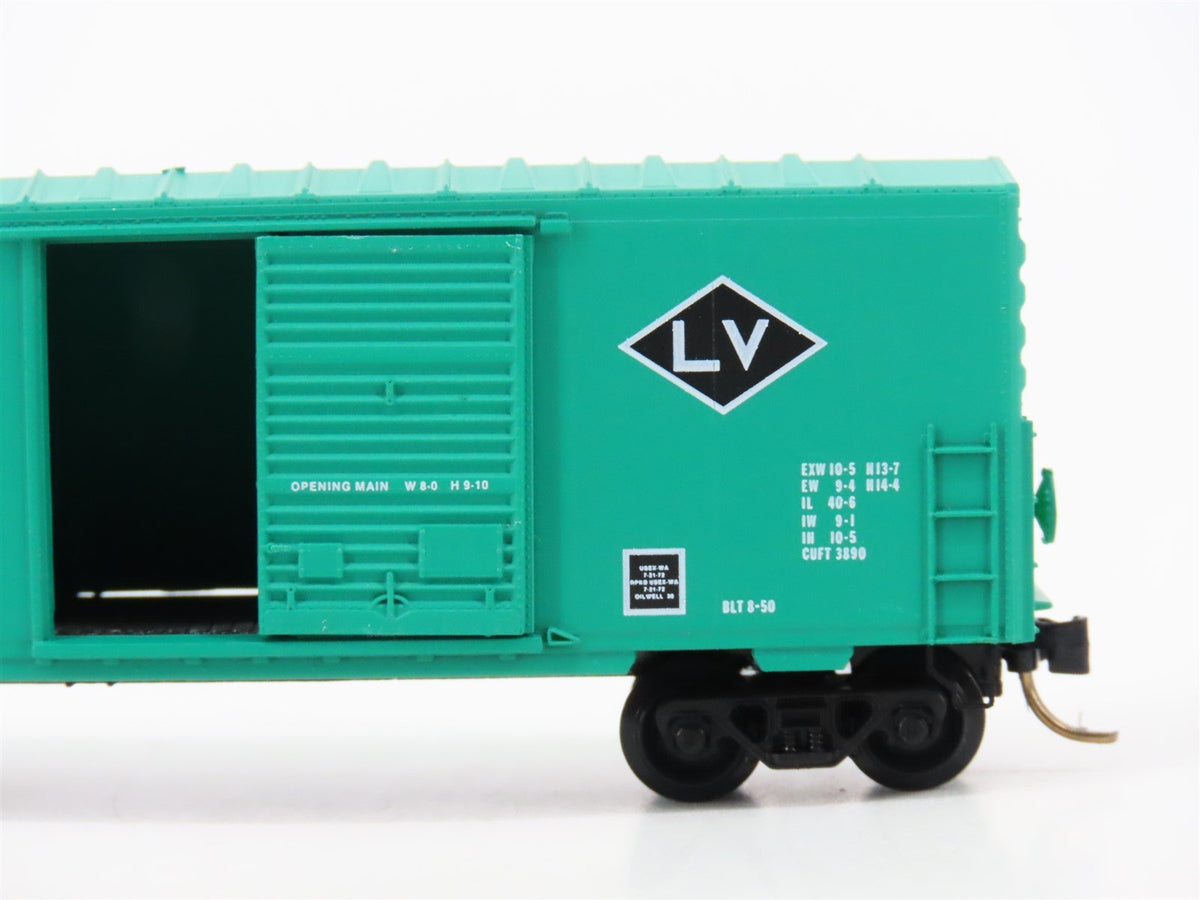 N Scale Micro-Trains MTL 24020 LV Lehigh Valley 40&#39; Standard Boxcar #66205