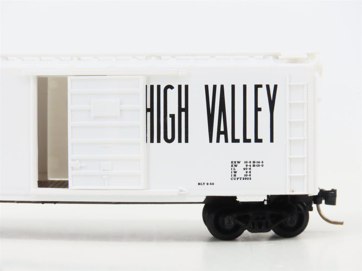N Scale Micro-Trains MTL 20126 LV Lehigh Valley 40&#39; Standard Boxcar #62545