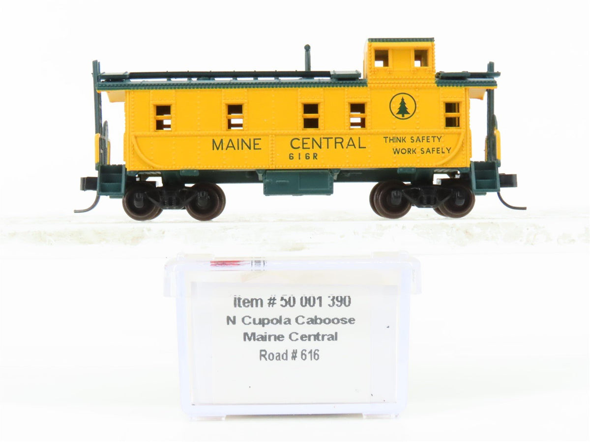 N Scale Atlas Trainman 50001390 MEC Maine Central Cupola Caboose #616R