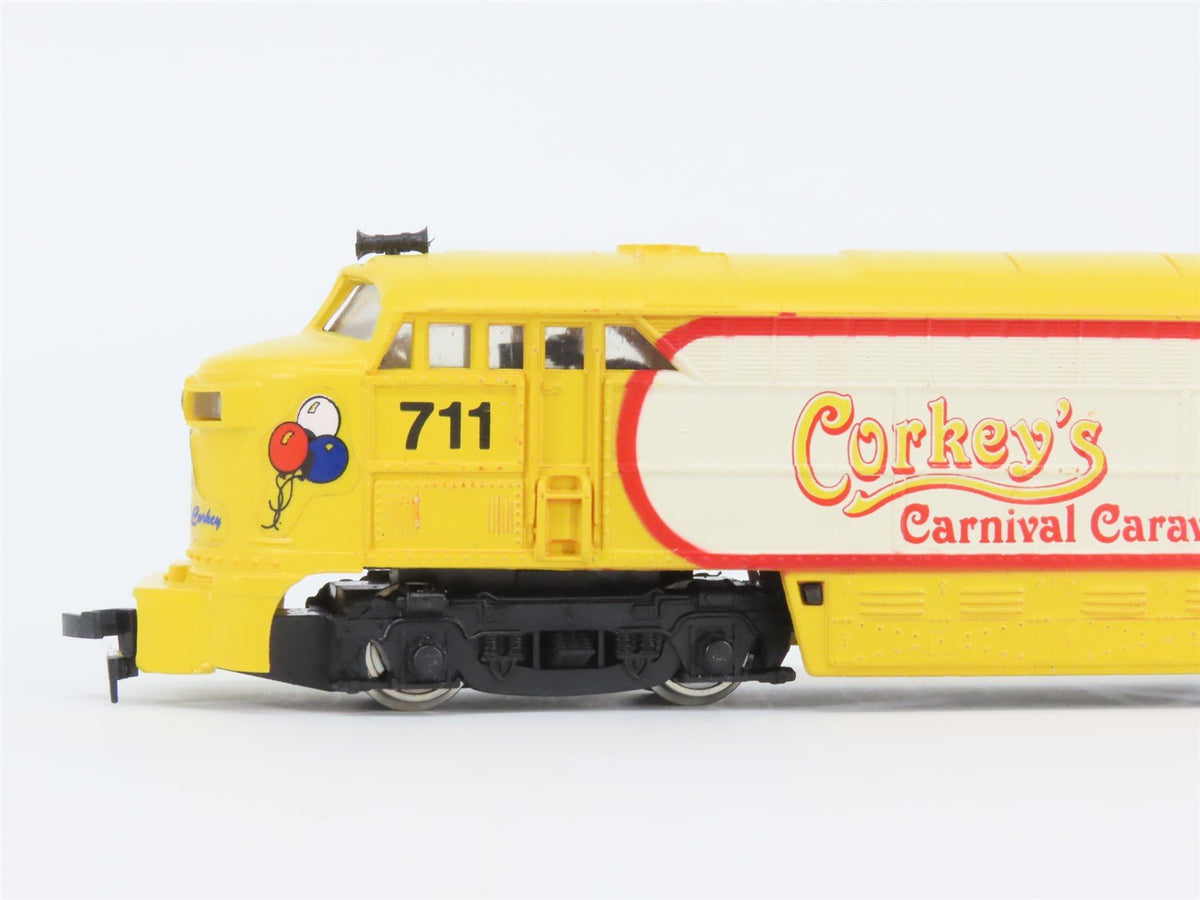 HO Scale IHC/MEHANO Corkey&#39;s Carnival Caravan C-Liner Diesel Freight Train Set