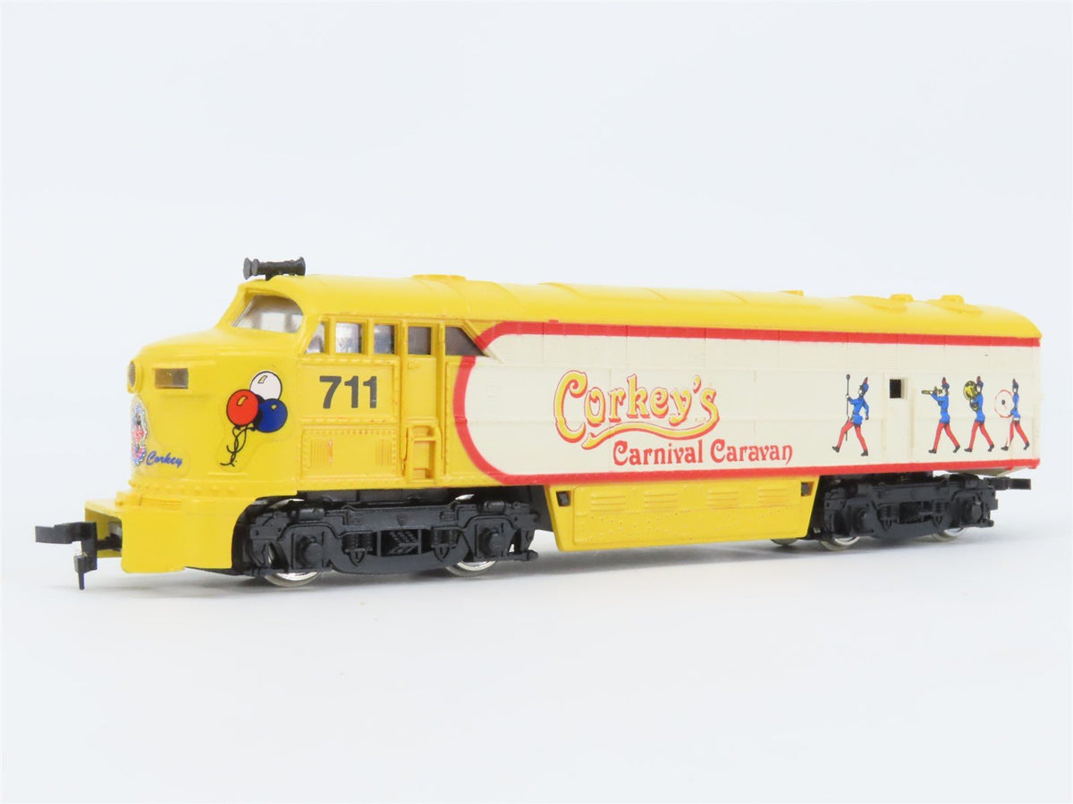 HO Scale IHC/MEHANO Corkey&#39;s Carnival Caravan C-Liner Diesel Freight Train Set