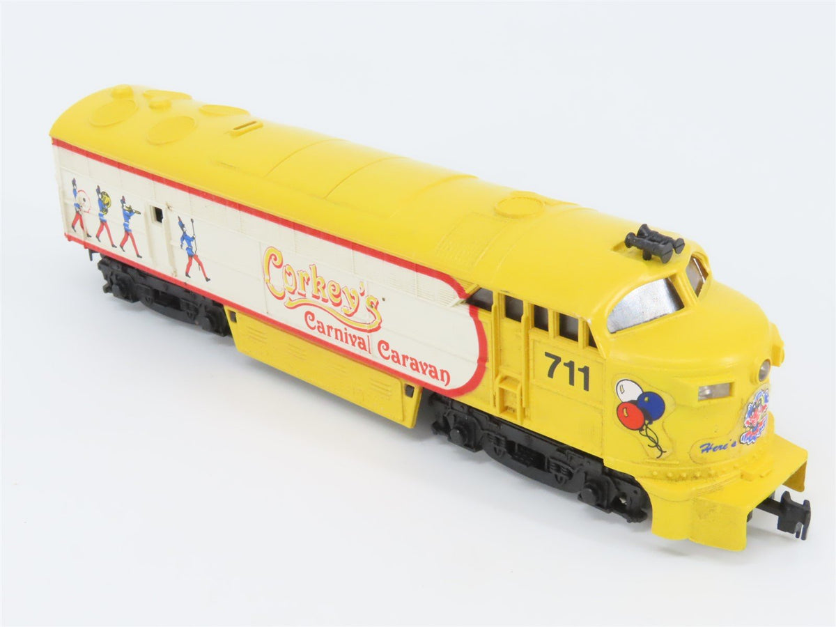 HO Scale IHC/MEHANO Corkey&#39;s Carnival Caravan C-Liner Diesel Freight Train Set