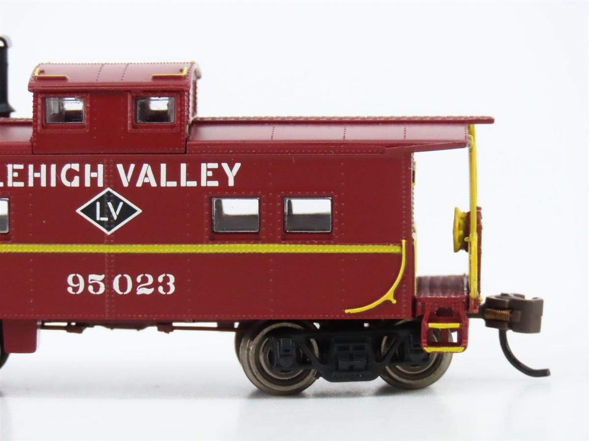 N Scale Bachmann 16852 LV Lehigh Valley Northeast Steel Caboose #95023