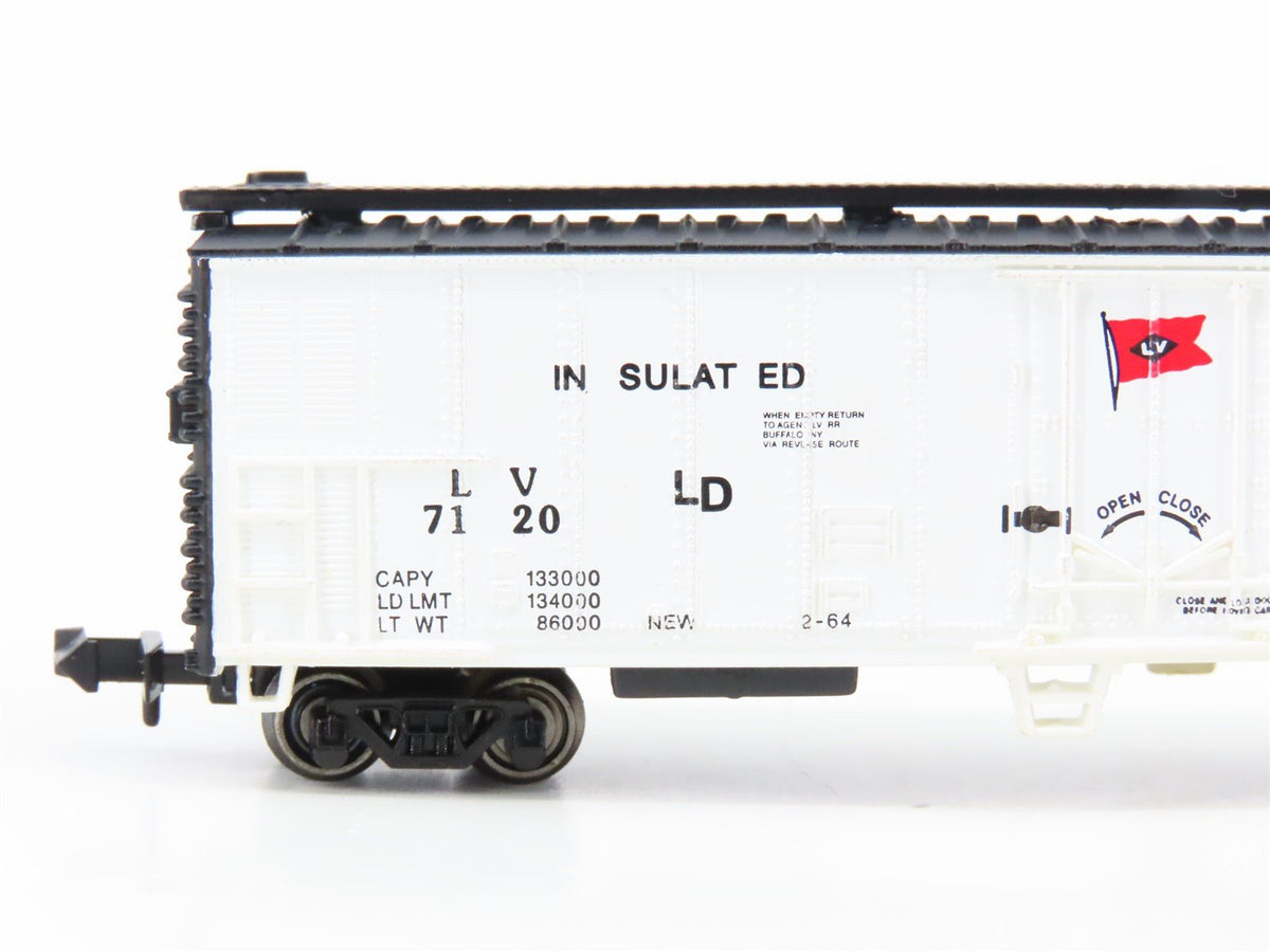 N Scale Bachmann 70977 LV Lehigh Valley 50&#39; Steel Reefer #7120