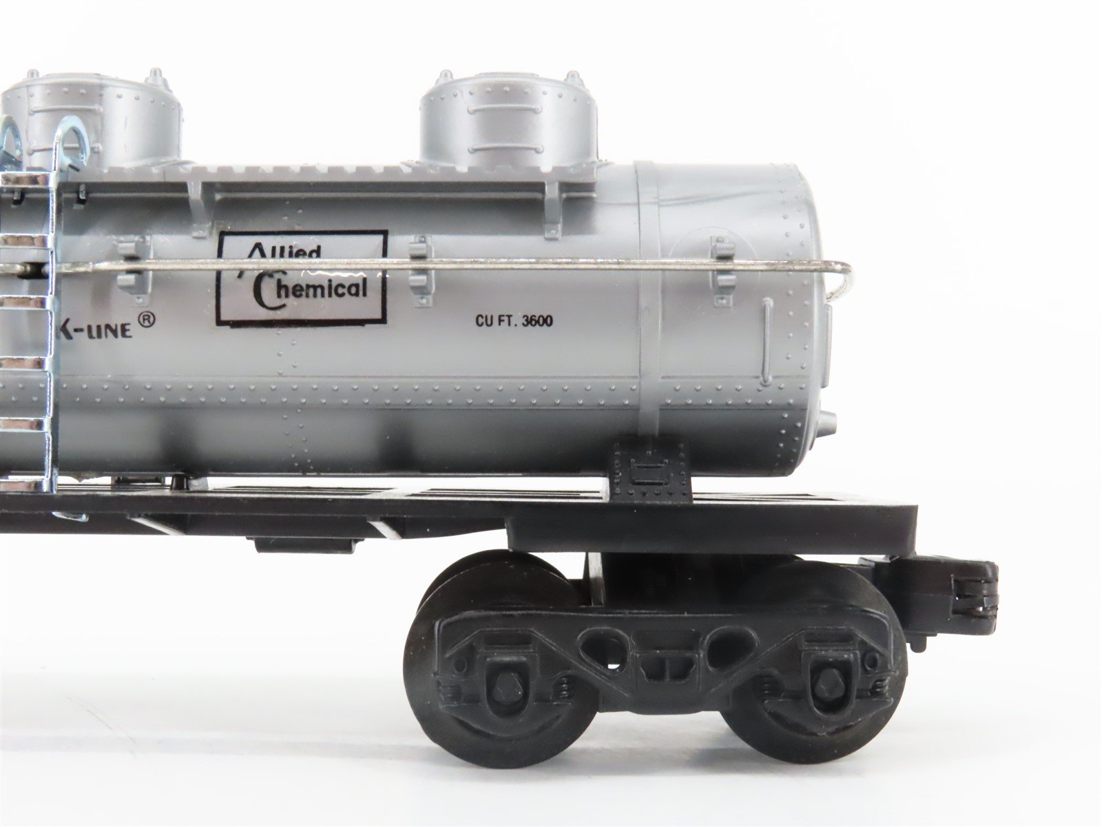 O Gauge 3-Rail K-Line K-5413 BMX Allied Chemical 3 Dome Tank Car #5413