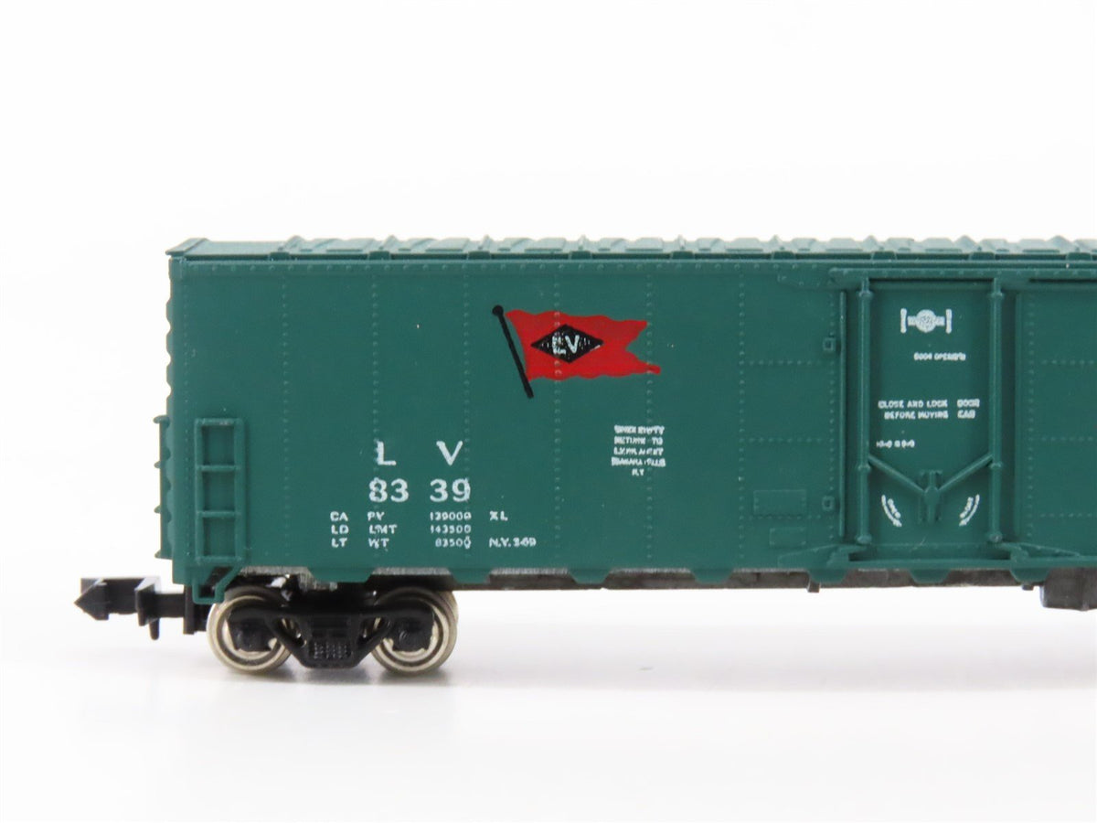 N Scale Con-Cor 1671-N LV Lehigh Valley 50&#39; Reefer #8339