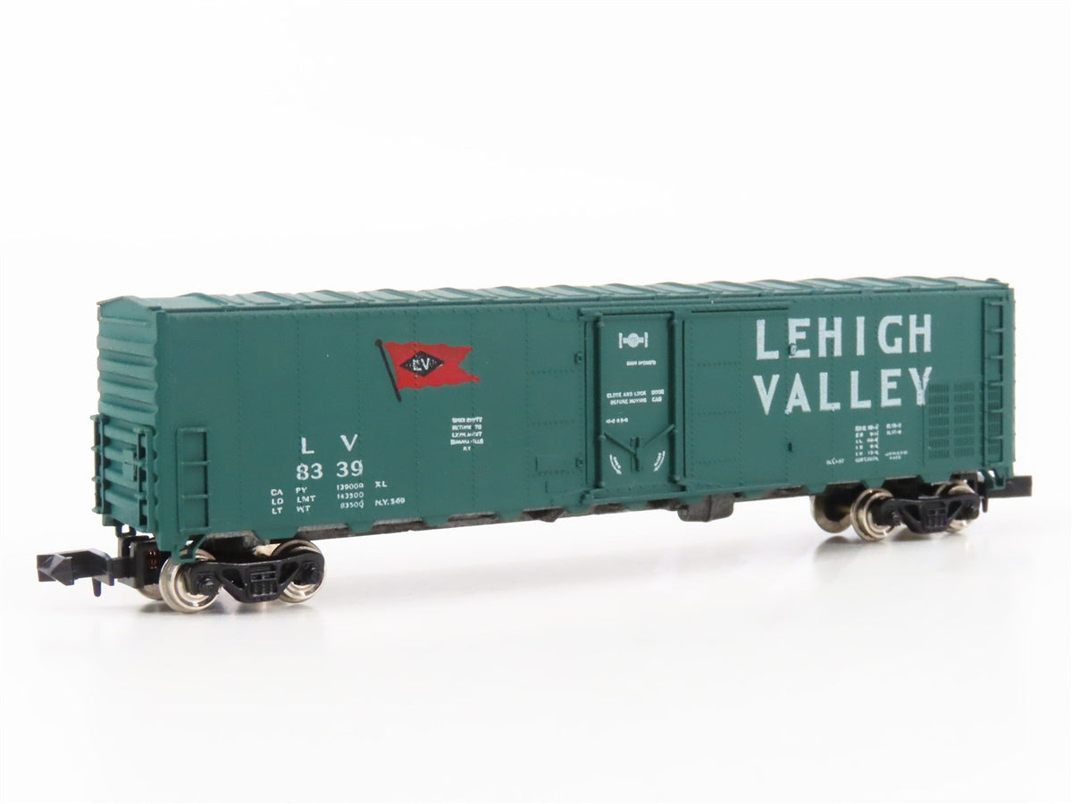 N Scale Con-Cor 1671-N LV Lehigh Valley 50&#39; Reefer #8339