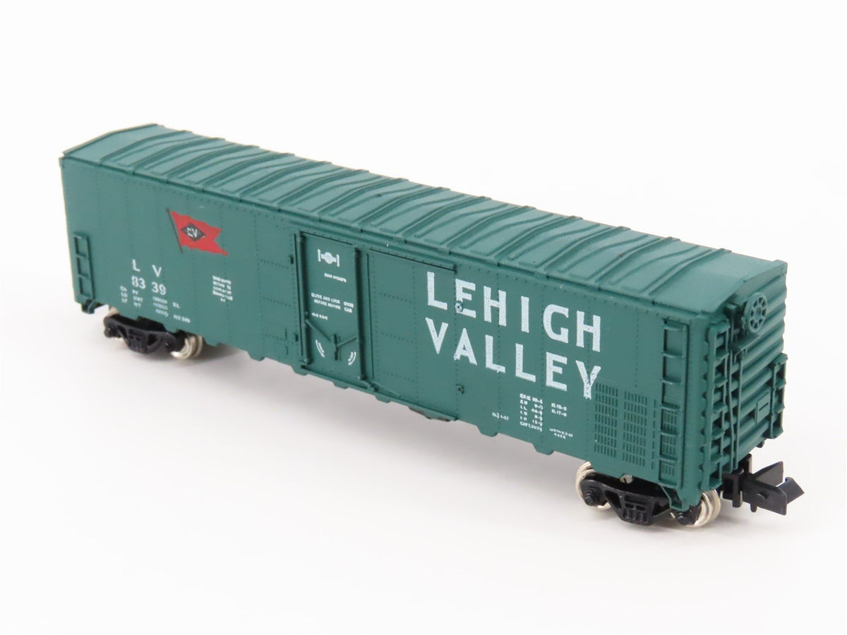 N Scale Con-Cor 1671-N LV Lehigh Valley 50&#39; Reefer #8339