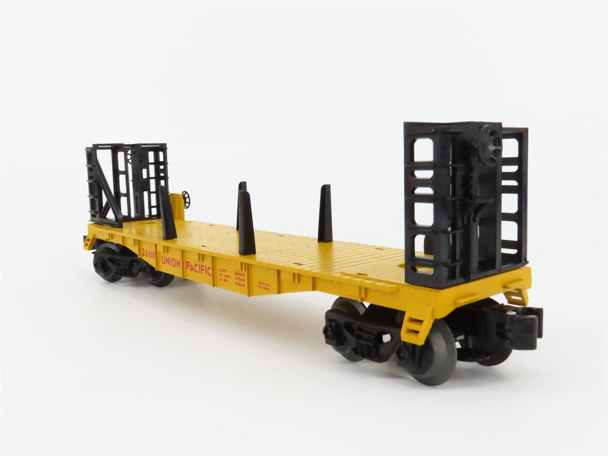 O Gauge 3-Rail Lionel 6-26616 UP Union Pacific Bulkhead Flat Car w/ Pipes #26616