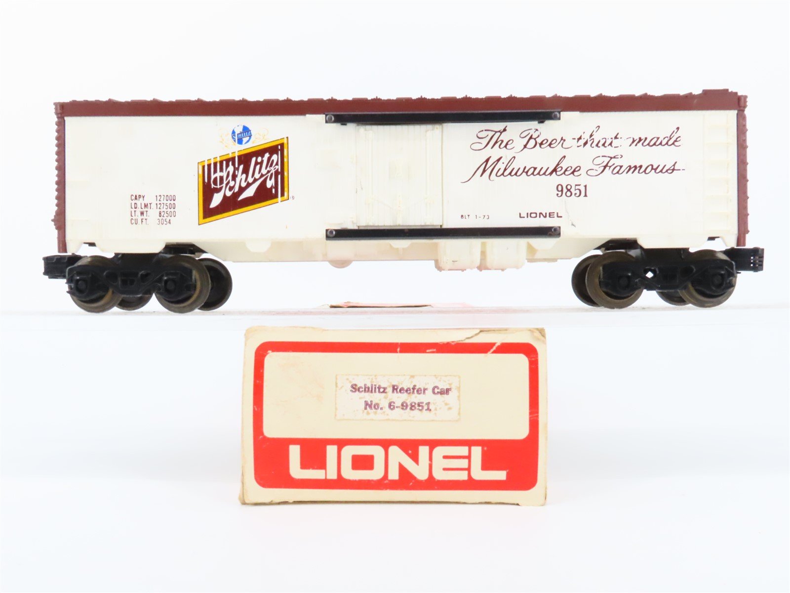 O Gauge 3-Rail Lionel 6-9851 Schlitz Beer Reefer #9851